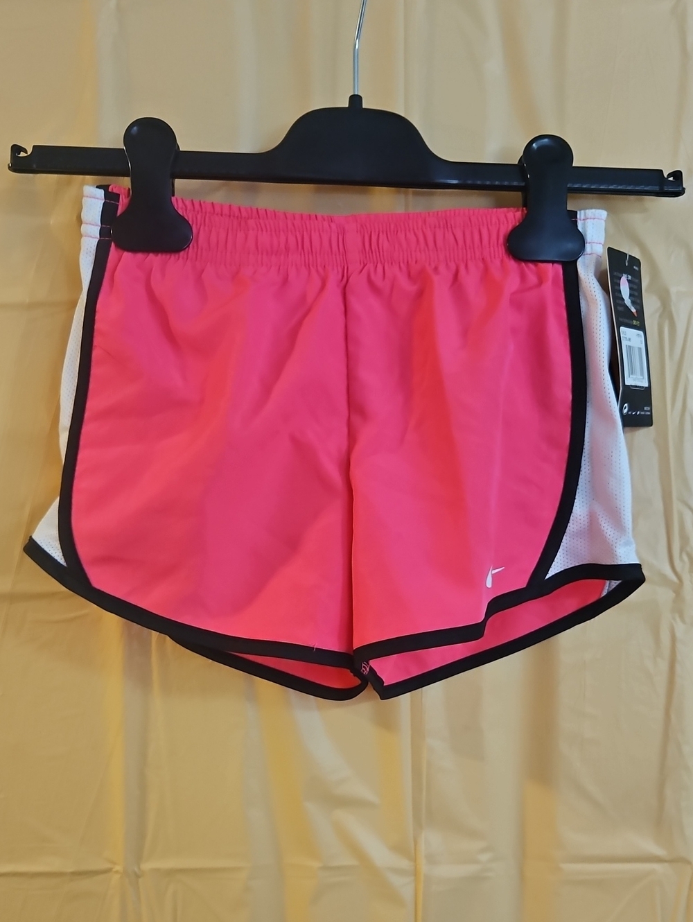 Nike Little Girls’ Tempo Shorts: BRIEF LINER: HYPER PINK: NEW WITH TAGS: SZ 6X